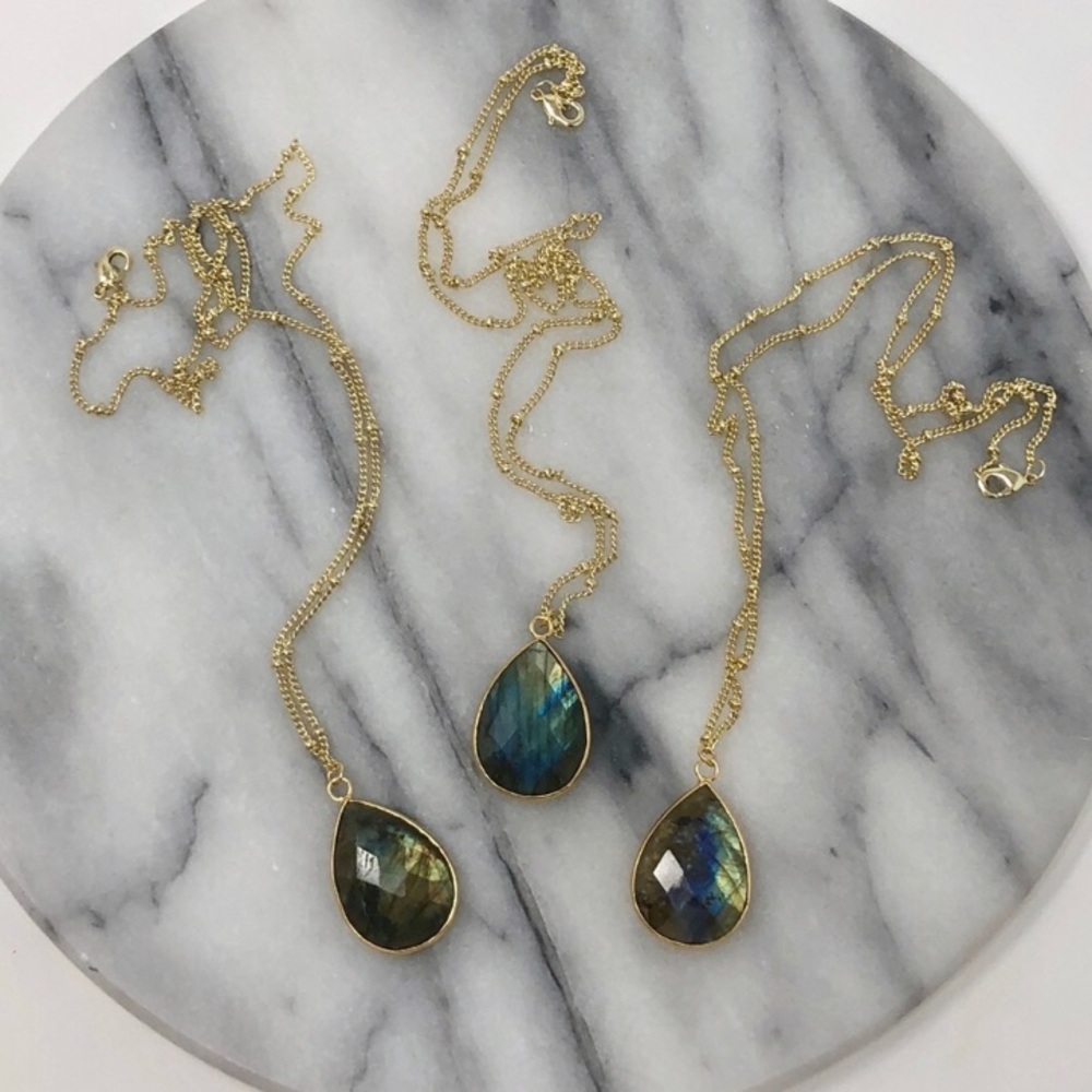 Last 1!🌟HP 8/28🌟Labradorite Nebula Necklace - Picture 3 of 7